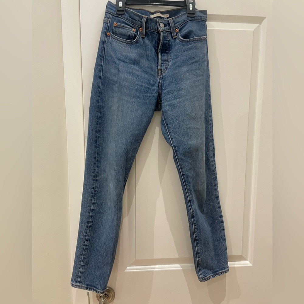 Levi's Women's Straight Leg Blue Jeans